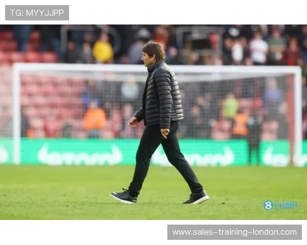 老雷因坚持让基恩首发与老板对立后遭解雇 老雷因坚持让基恩首发与老板对立后遭解雇
