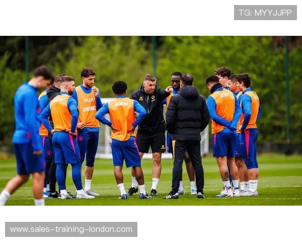 利兹联客场失利狼队球迷失望